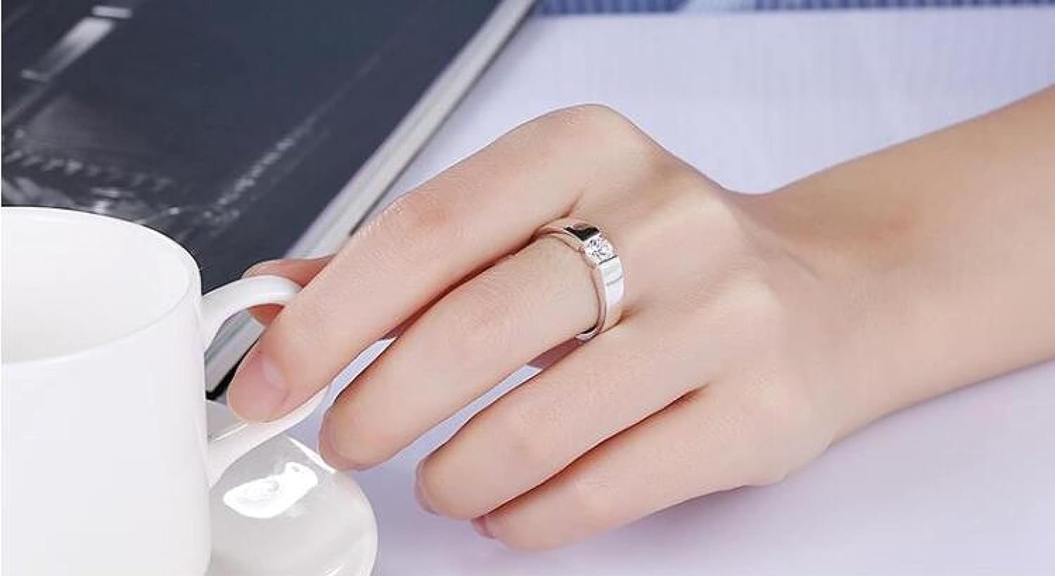Elegant Classic Solitare Adjustable Ring