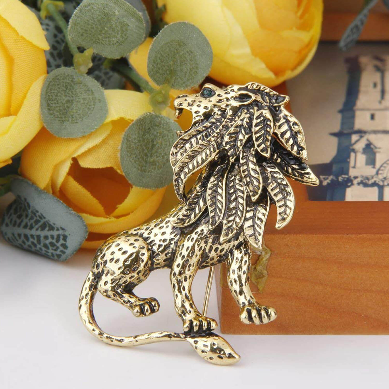 Gold Antique Vintage Unisex Lion Brooch Pin for Suit Clothing