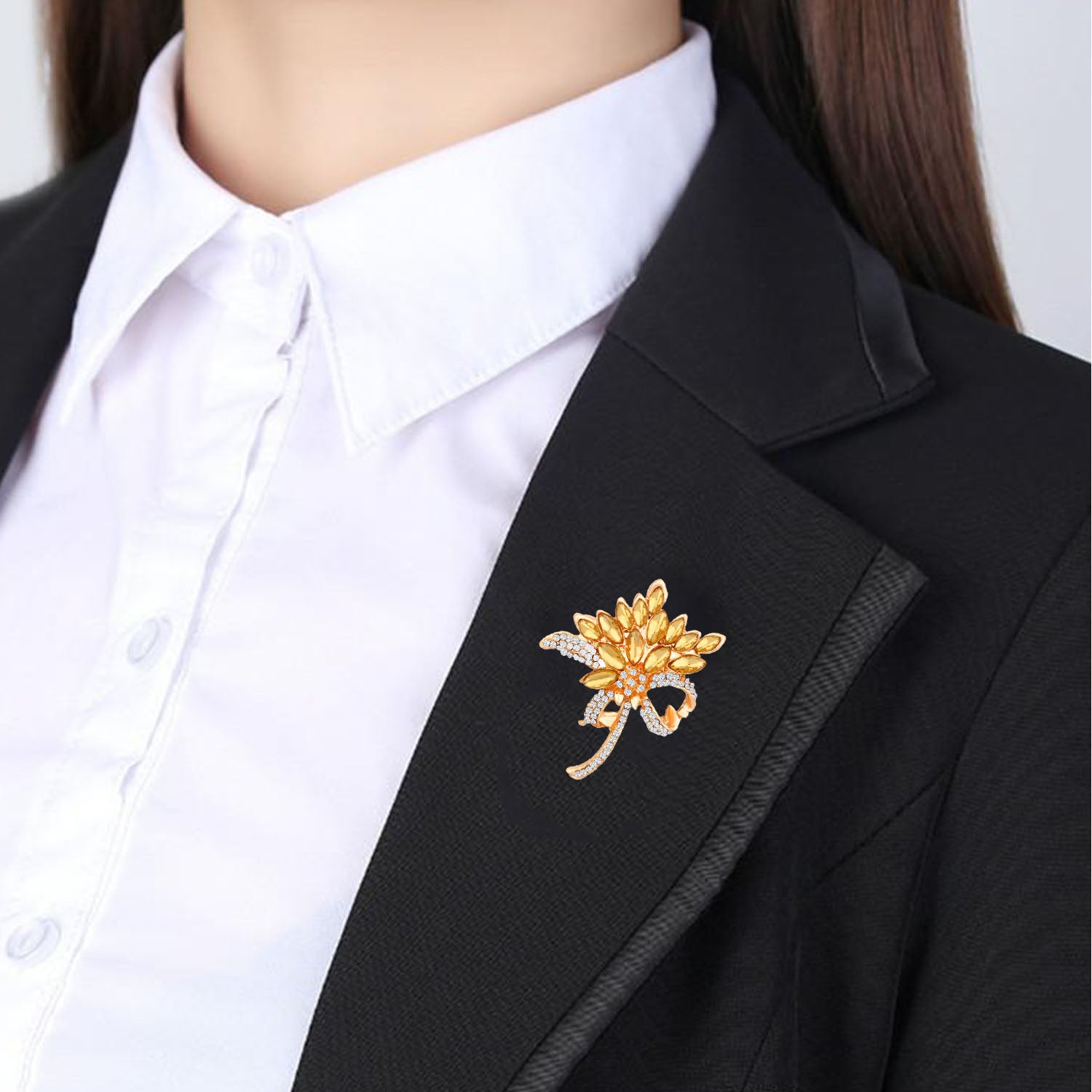 Trendy Floral Shape Brooch