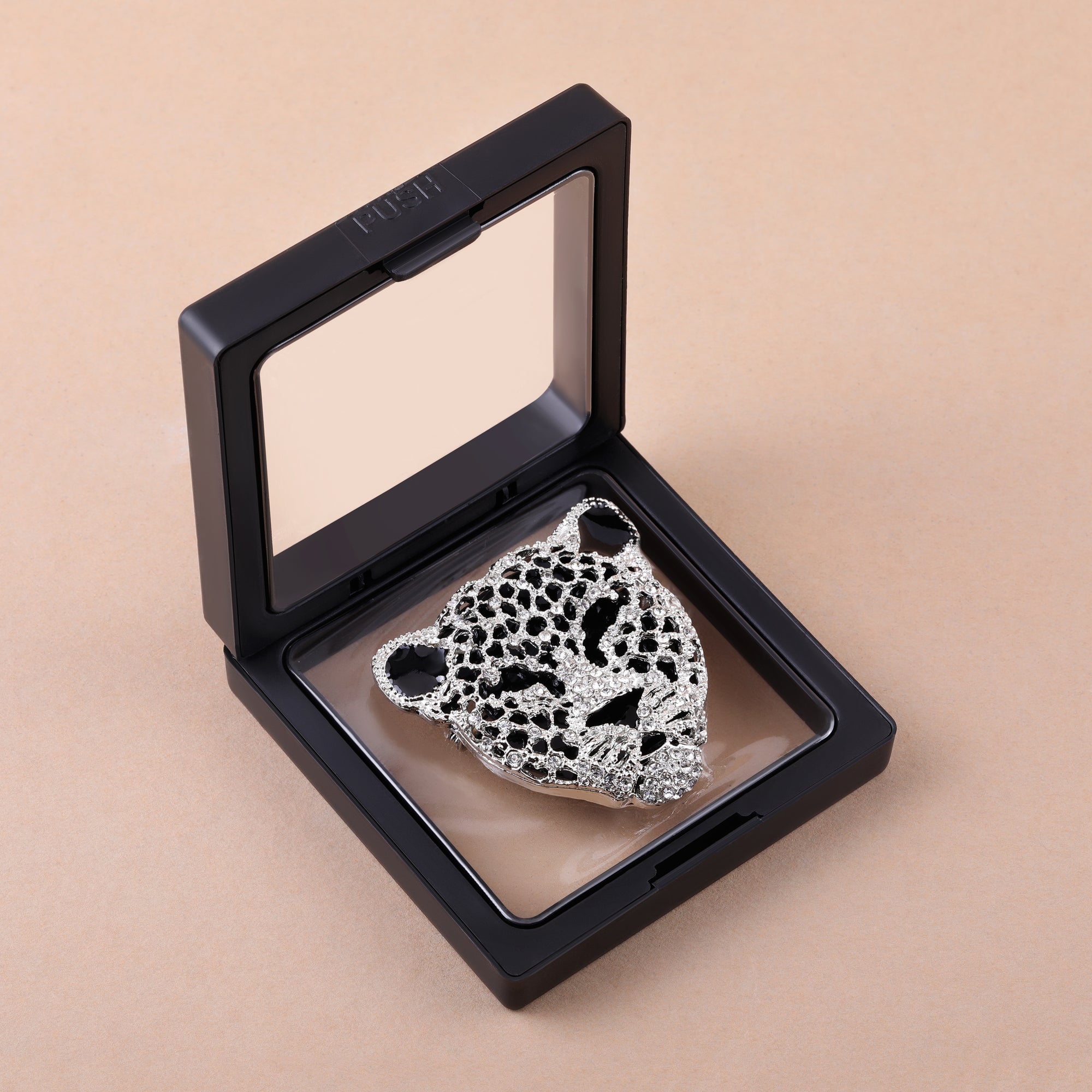 Lion Brooch / Lapel Pin