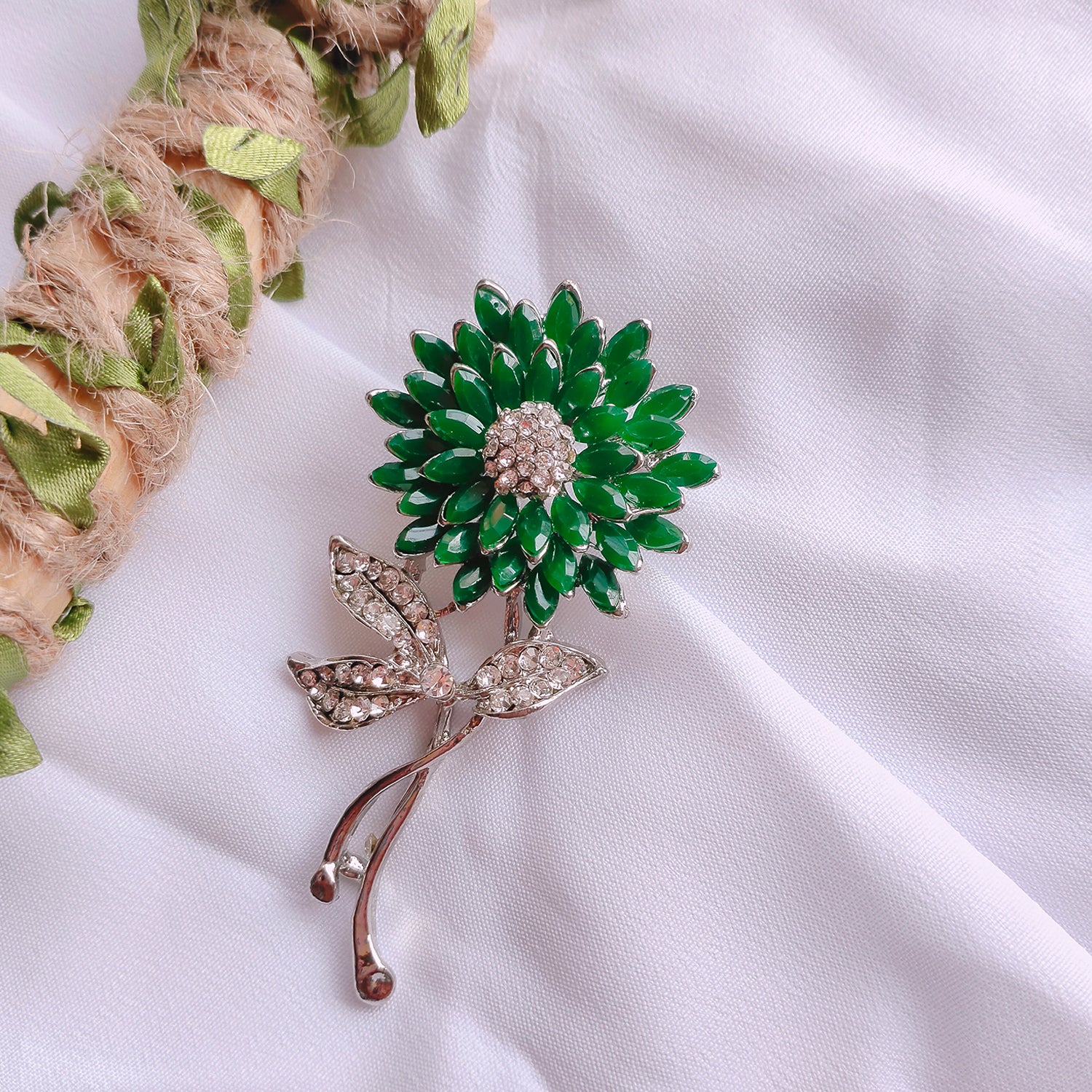 Sunflower Brooch / Lapel Pin