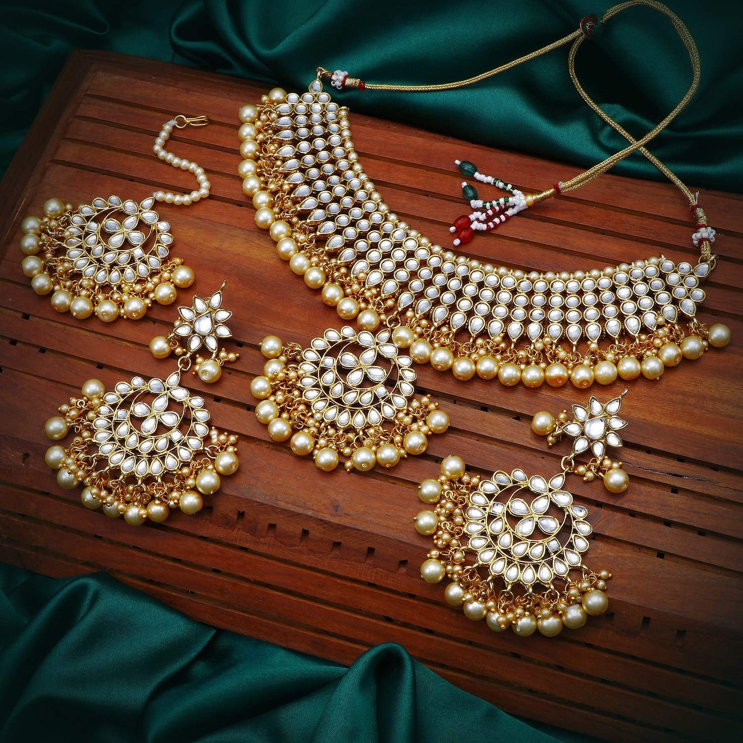 Traditional White Kundan Necklace set