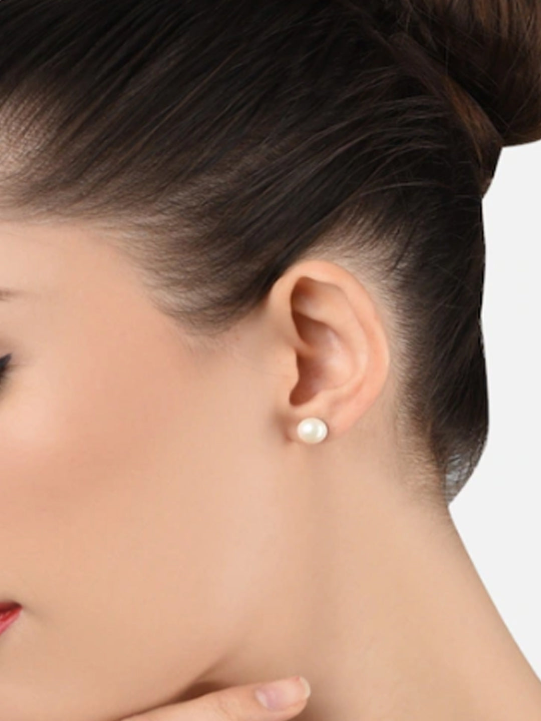 Classic Artifical Pearl White Ear Studs