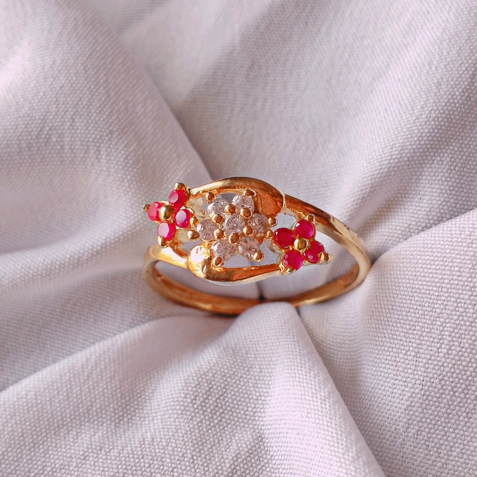 Floral Adjustable Finger Ring