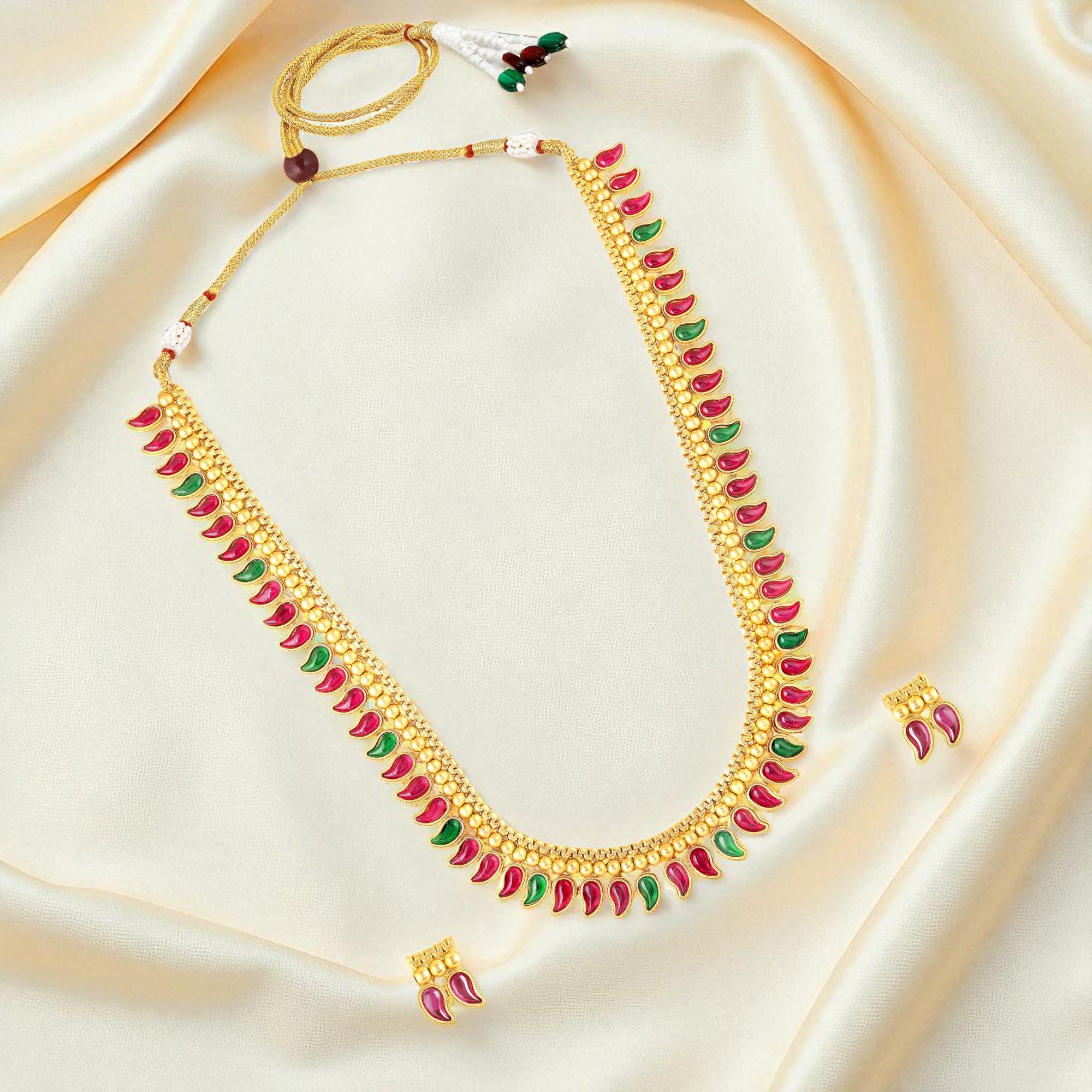 Traditional gold-plated kundan necklace set with earrings