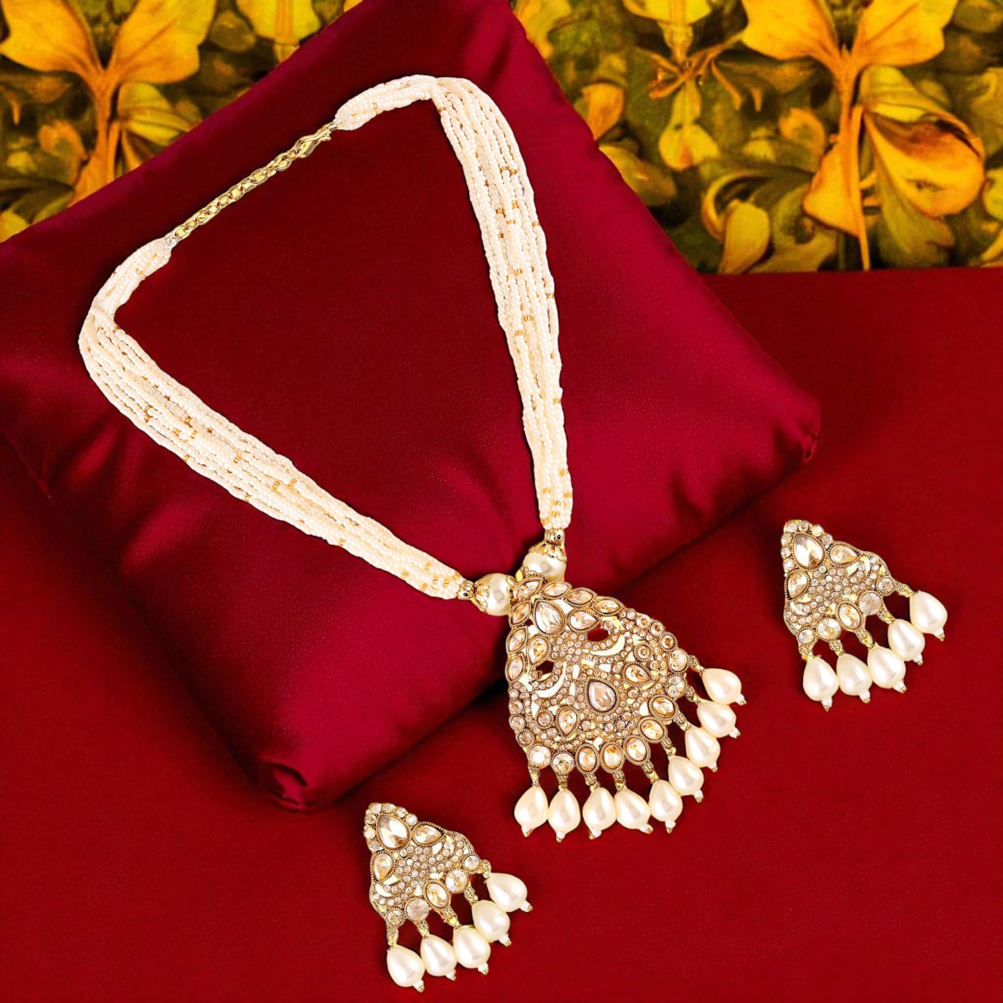 Traditional Kundan Layered Necklace with Matching Earrings