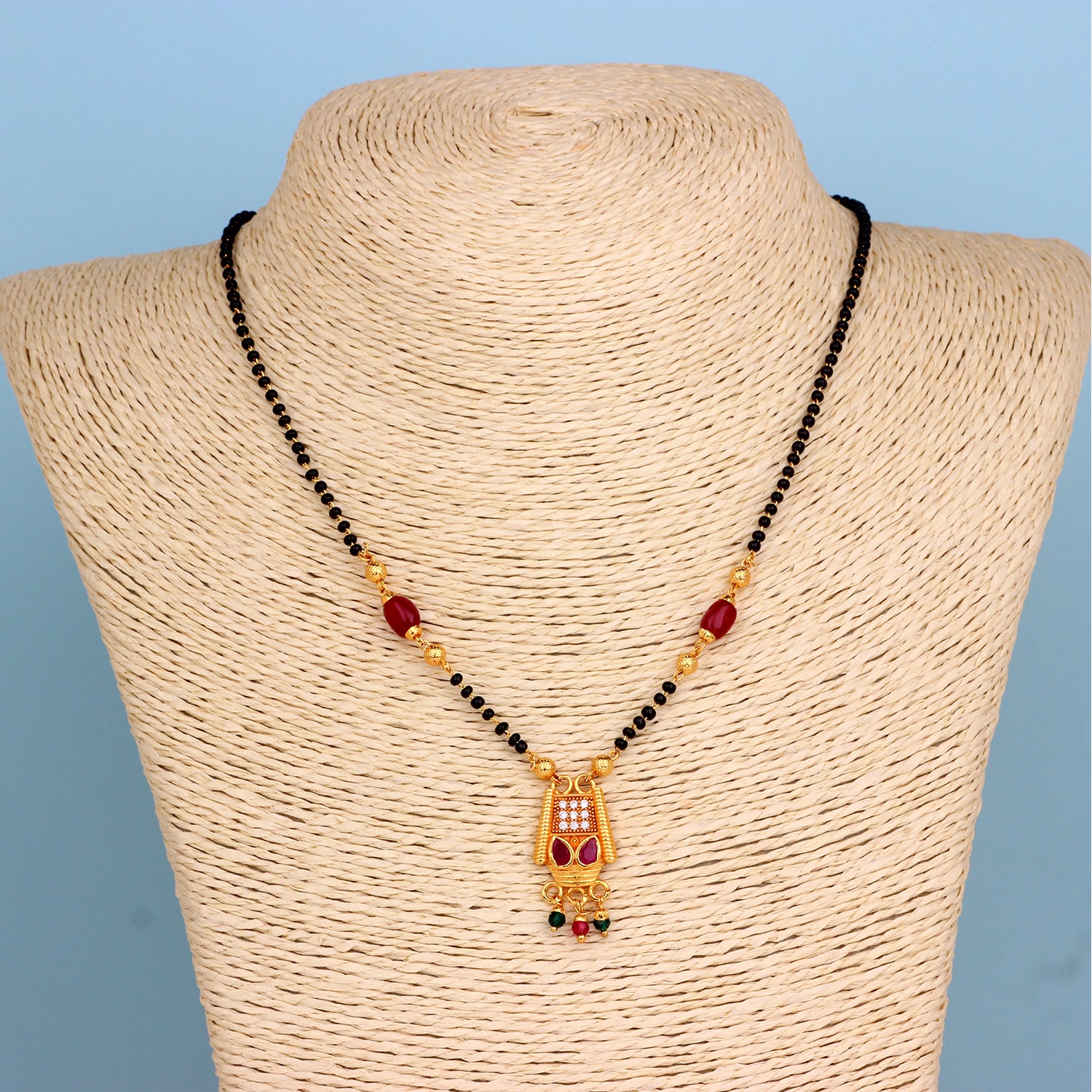 Adorable Black Beaded Chain Traditional Mangalsutra / Tanmaniya