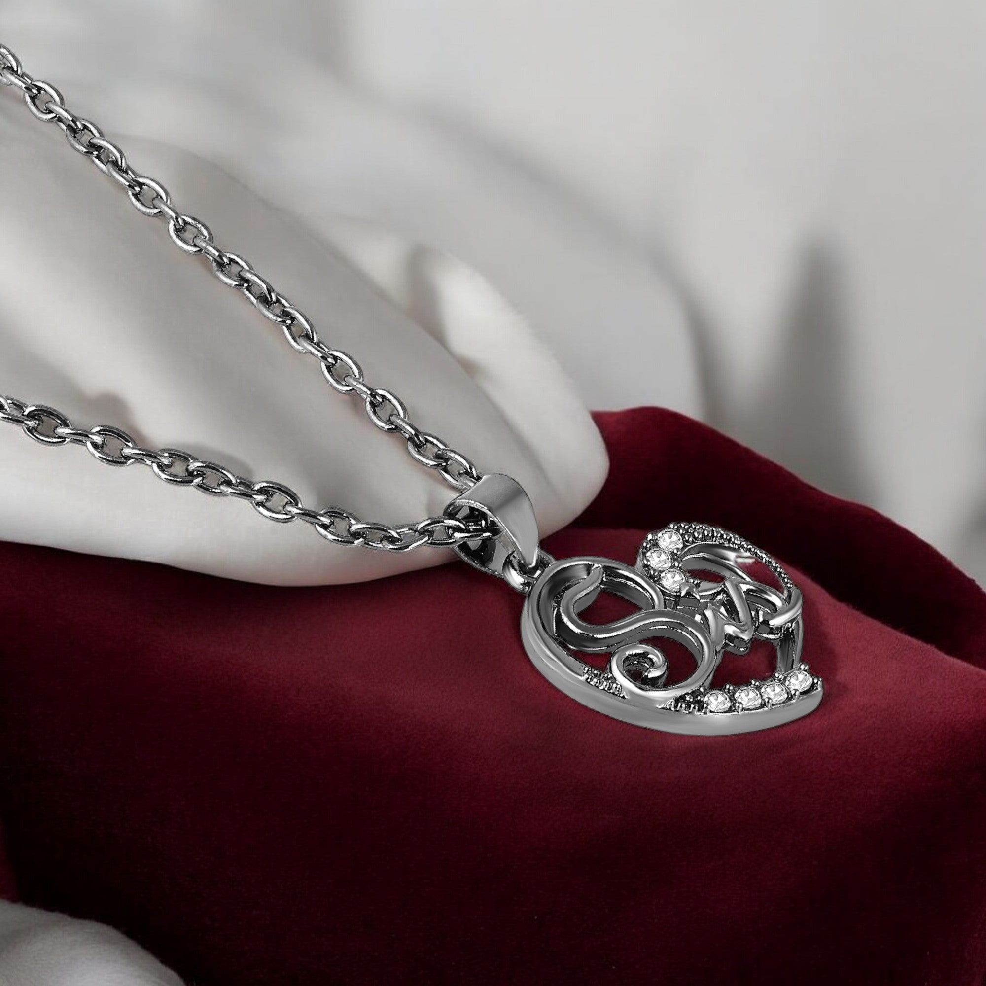 Love You Sis Heart Pendant