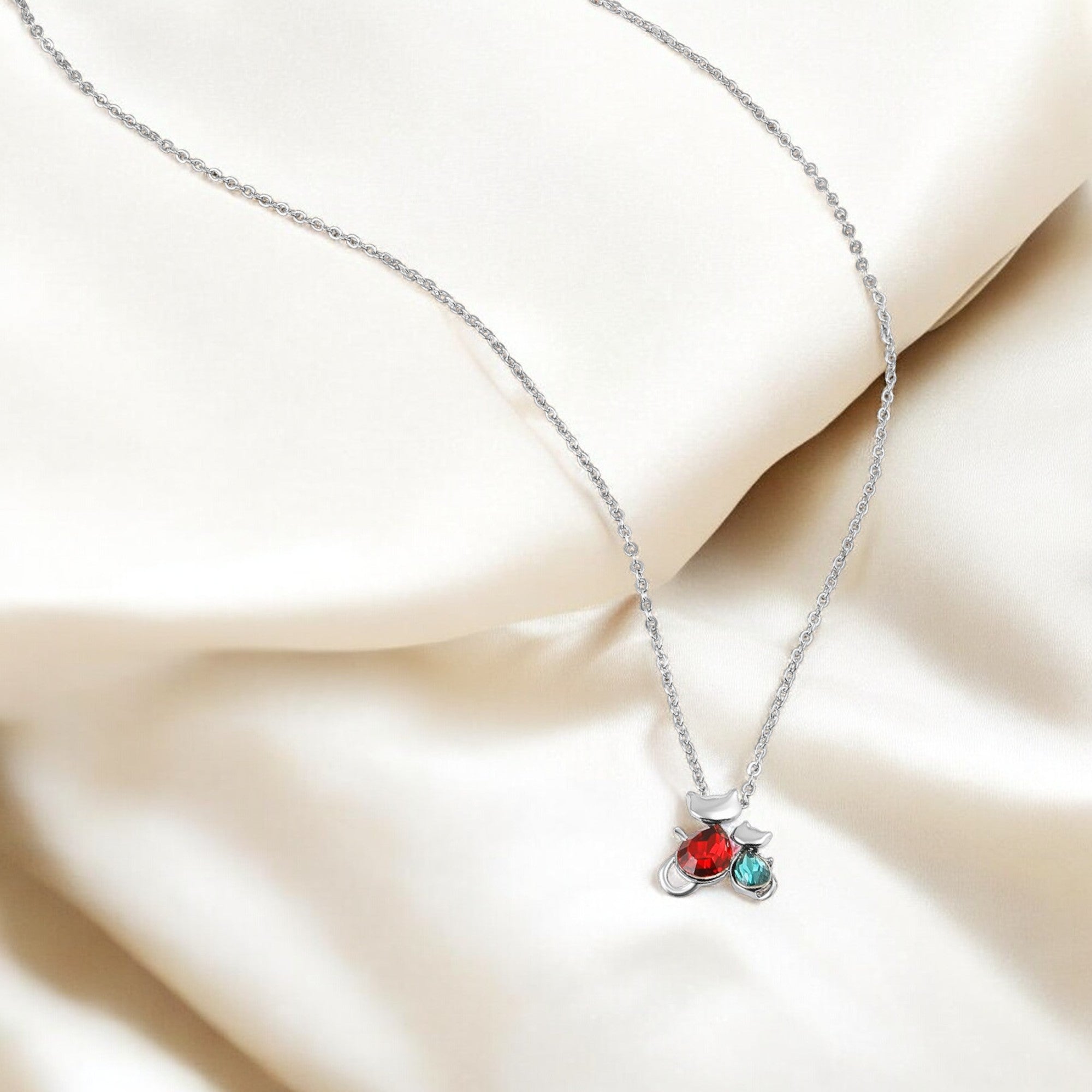 Vintage Cat-Shaped Pendant with Chain