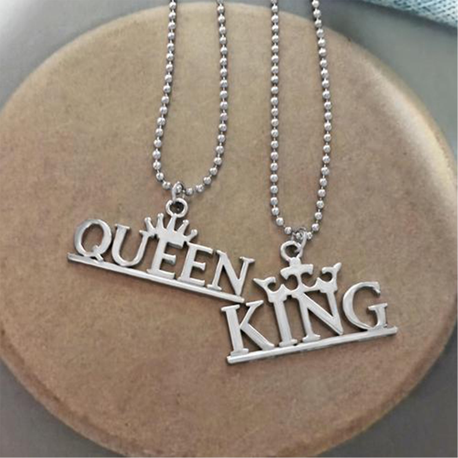 King Queen Couple Pendant with Chain