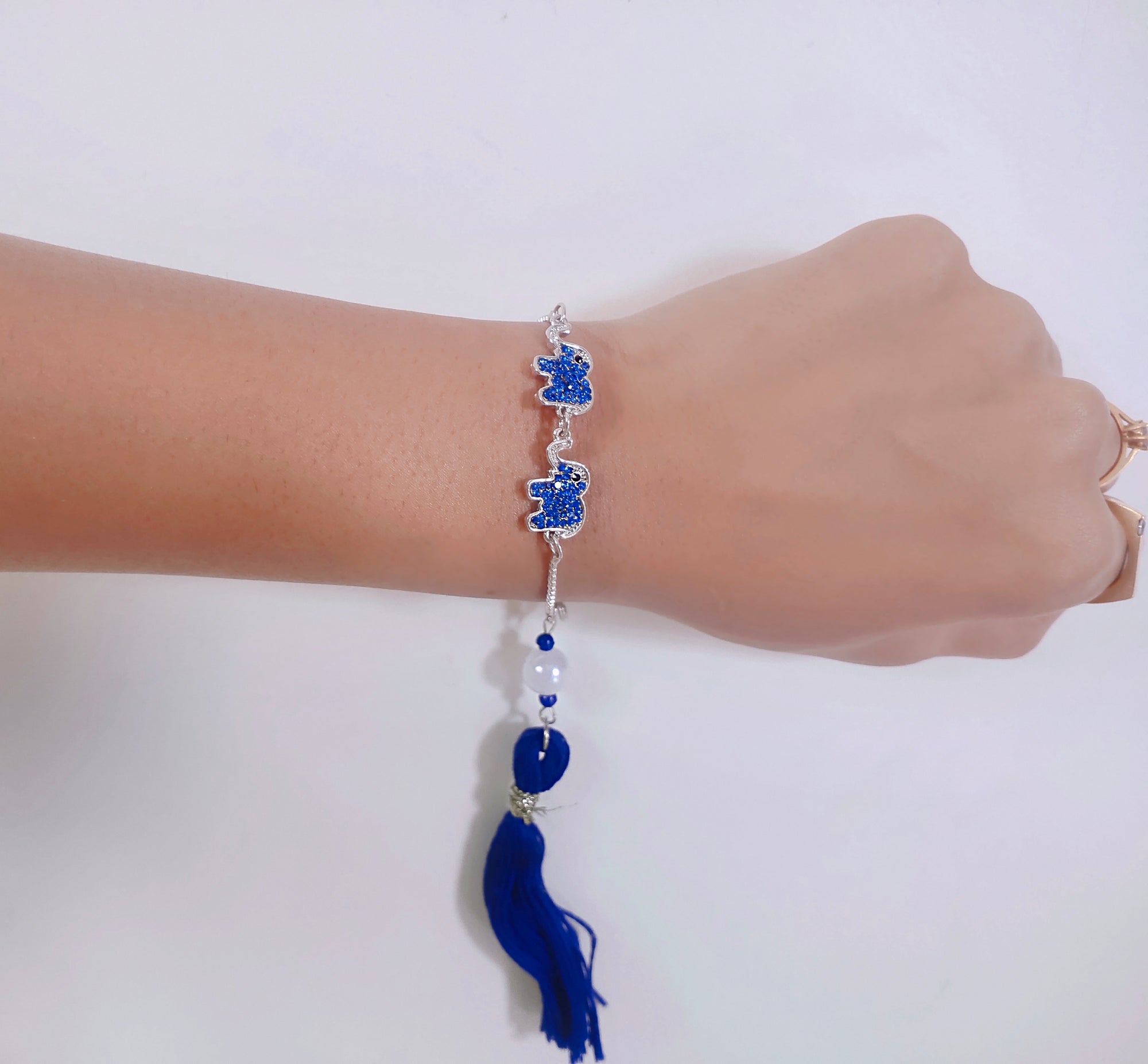 Dual Elephant Shape Lumba Rakhi