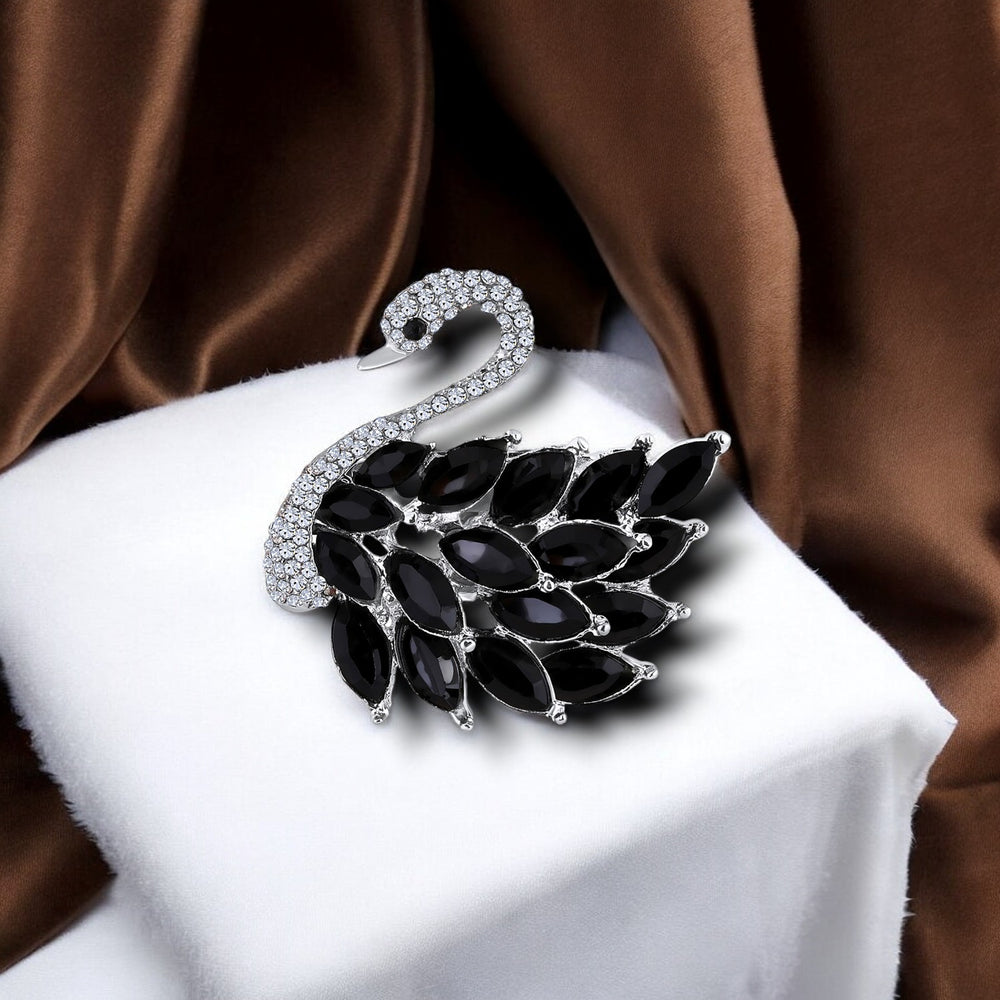 Sparkling Crystals Swan Brooch / Lapel Pin for Women