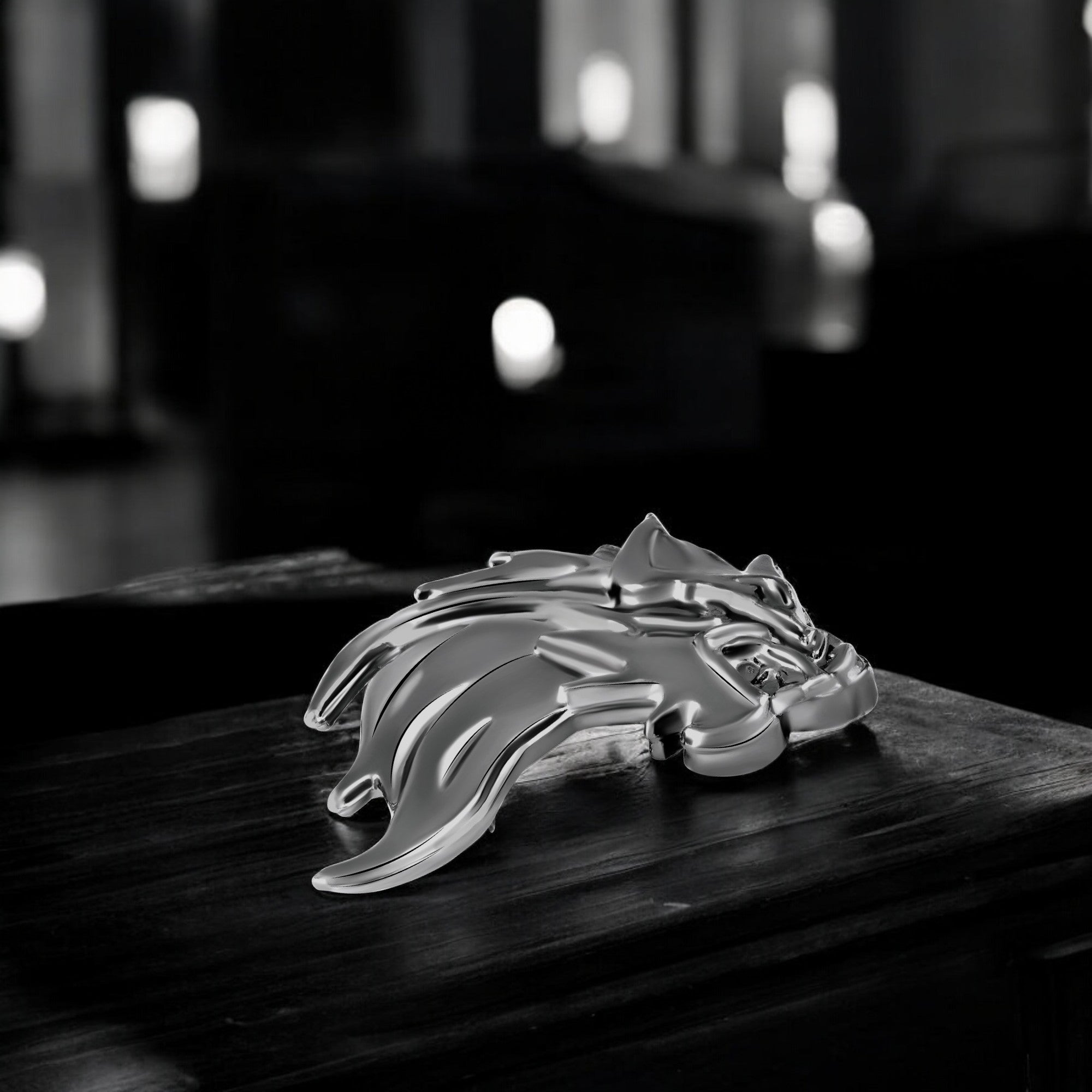 Classic Lion-Design Lapel Pin Brooch