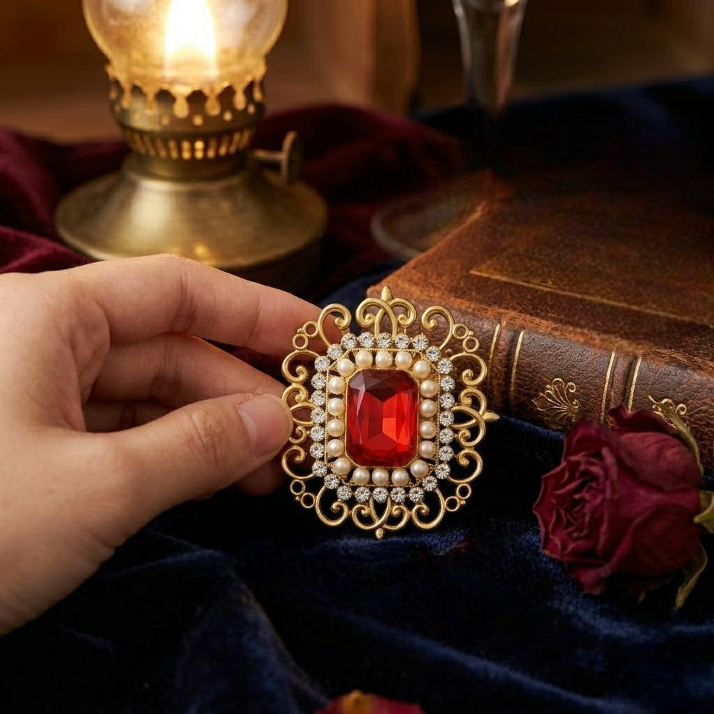 Designer Brooch Pin