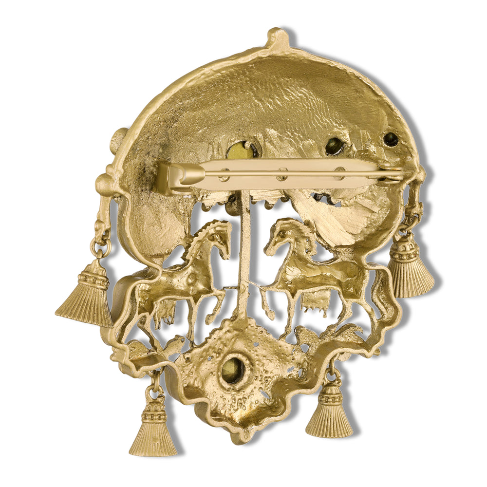 Royal Horse Chariot Green Stone Men’s Brooch