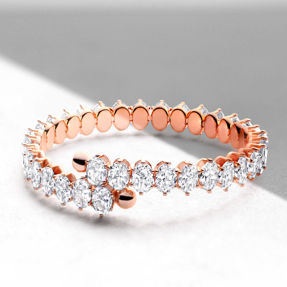 Gleaming Solitaire Cubic Zirconia Adjustable Bracelet