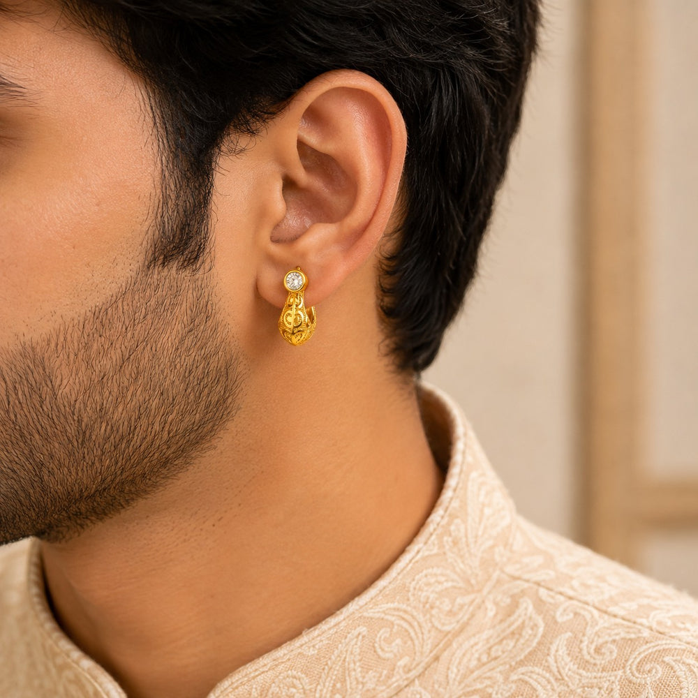 Round Crystal Big Textured Design Kaju Bali Stud