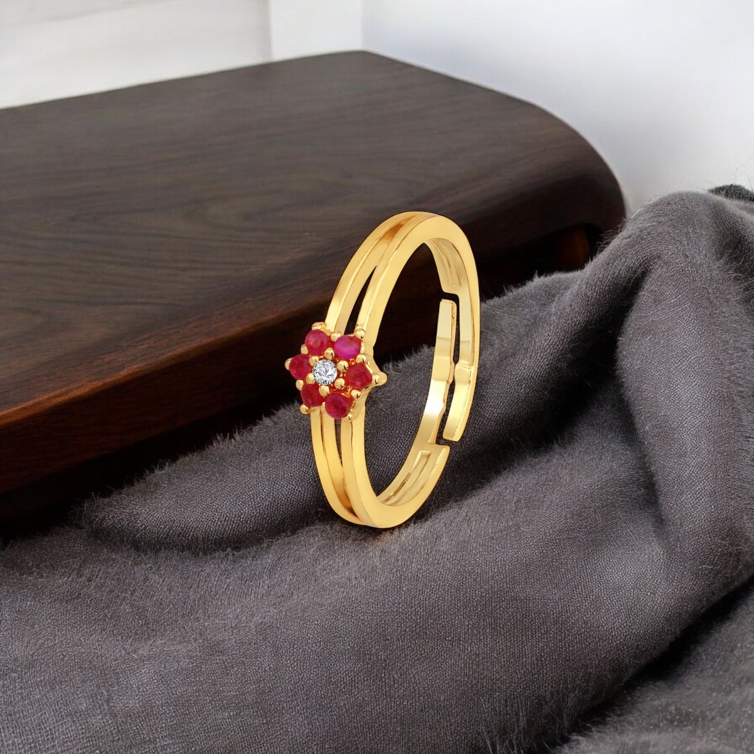 Floral Adjustable Finger Ring