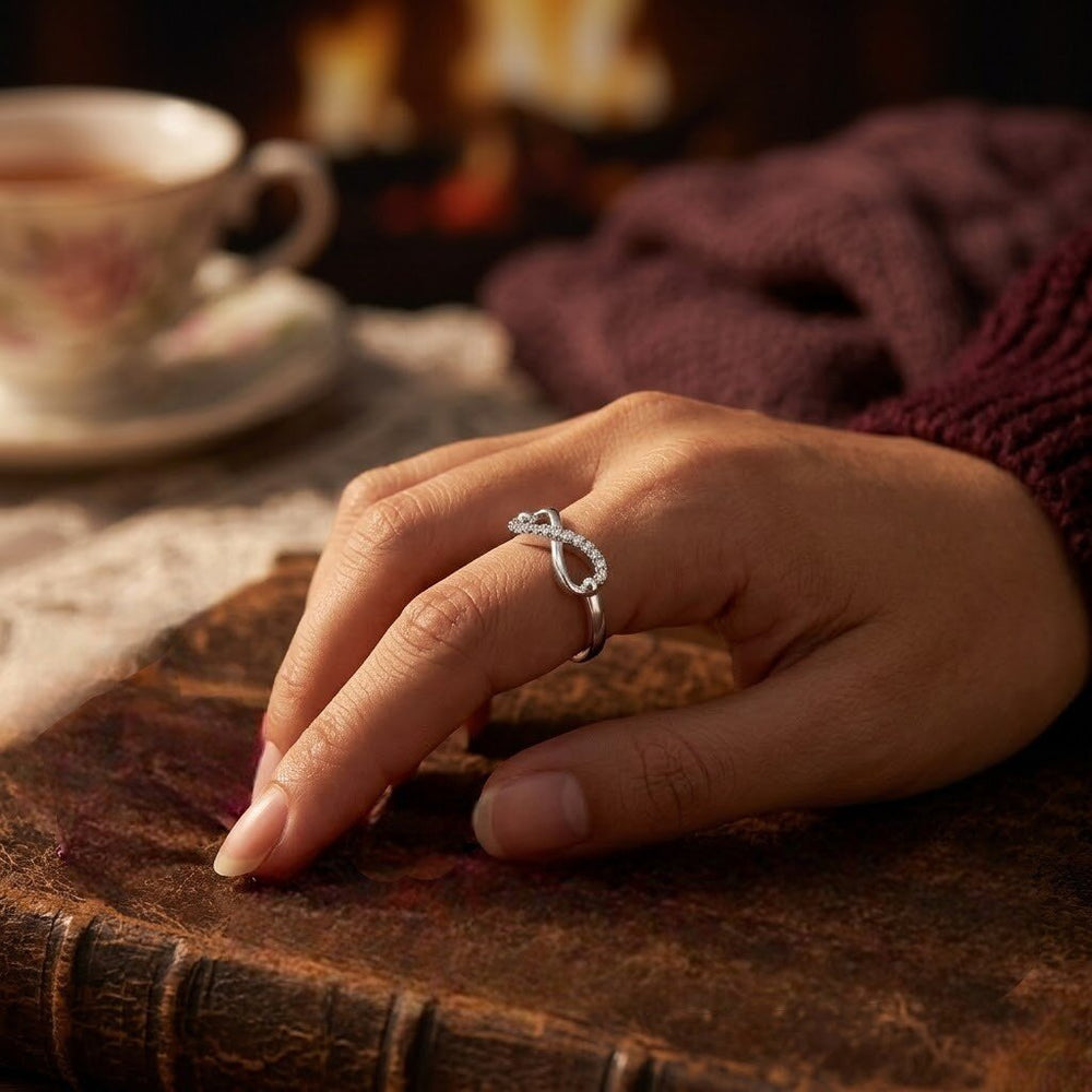 Bow Infinity Adjustable Finger Ring