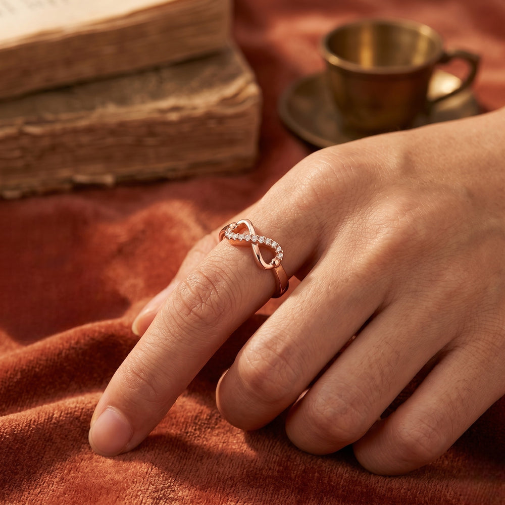 Bow Infinity Adjustable Finger Ring