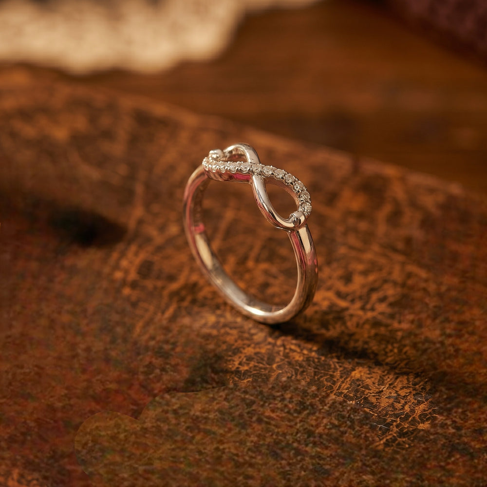 Bow Infinity Adjustable Finger Ring