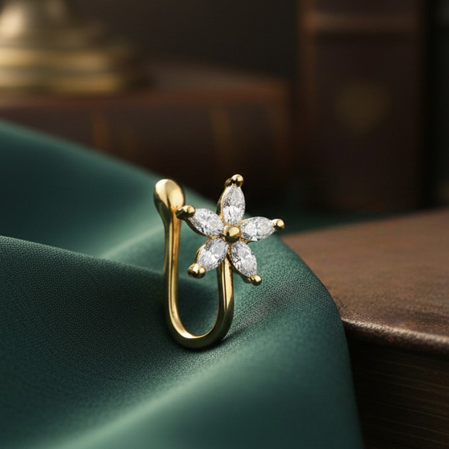 Non-Piercing 5-Petal Flower Design Adjustable Nose Ring